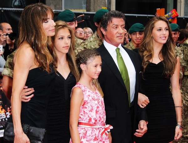 Сильвестр Сталлоне впервые вышел в свет после смерти сына