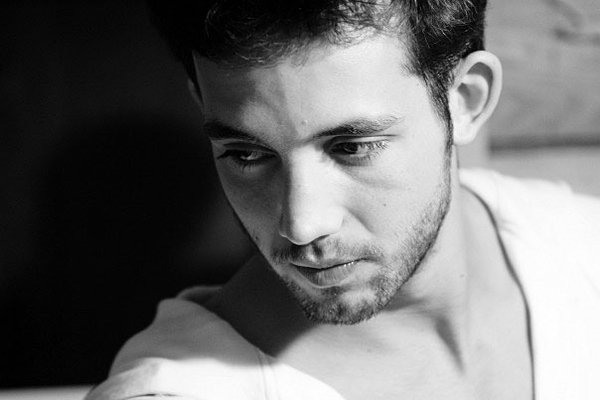 Сын Дмитрия Певцова выпал с балкона, развлекая подруг