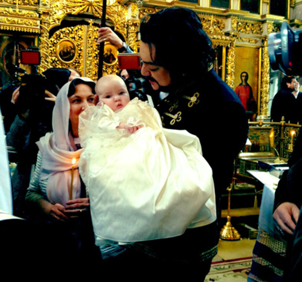 Дочка Филиппа Киркорова сказала первое слово