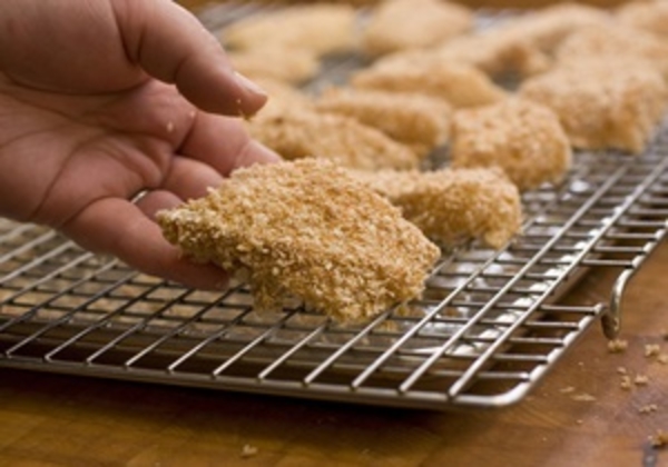 Жирная пища в диете беременных женщин оказалась причиной рака груди у их дочерей