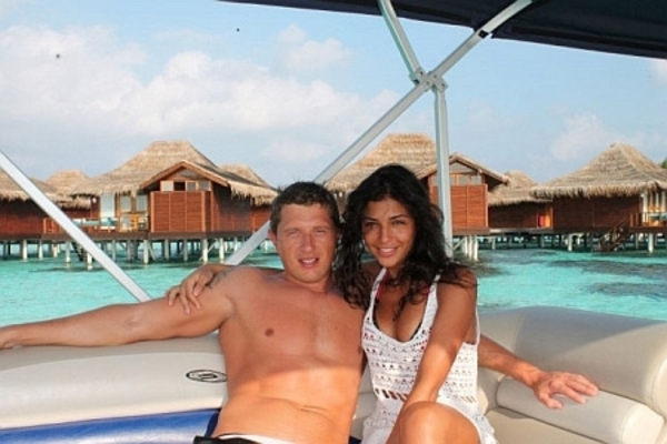 Журналисты узнали тайные факты о свадьбе Санты Димопулос