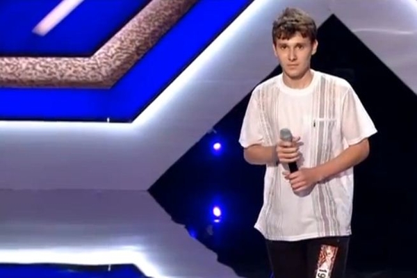 Х-фактор 3: Сирота из Донецка заставил рыдать весь зрительский зал
