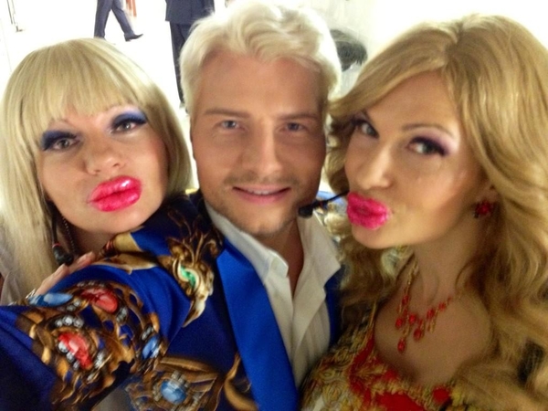 Главный блондин России Николай Басков перепалил волосы