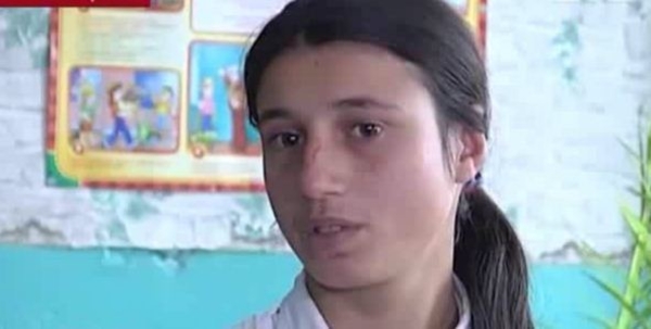На Харьковщине 14-летняя девочка стала первоклассницей (ВИДЕО)