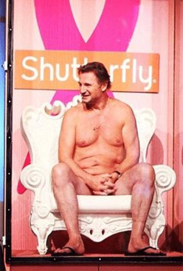 Голливудский актер Лиам Нисон публично снял нижнее белье