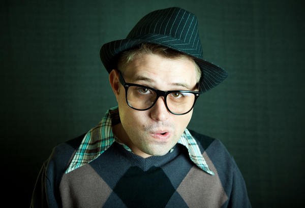 Итоги недели: Сексуальные мужчины, открытие секс-бара и советы по соблазнению скромняг