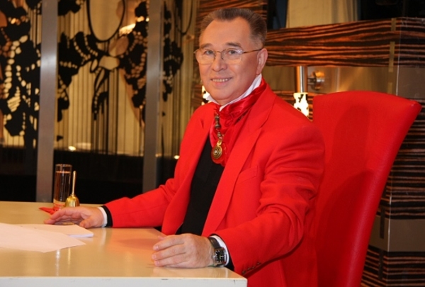 Ведущий Модного приговора показал свое жилье (ВИДЕО)