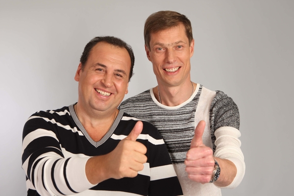 Юмористический дуэт Кролики: Покупаем две бутылки водки и общаемся по душам