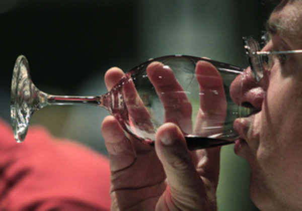 Специалисты рассказали, какая дозировка алкоголя безопасна для организма