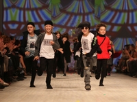 Взрослую коллекцию Виктора Анасимова показали дети