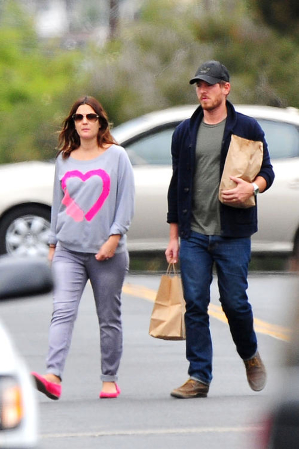 Первые снимки Дрю Берримор после родов попали в Сеть