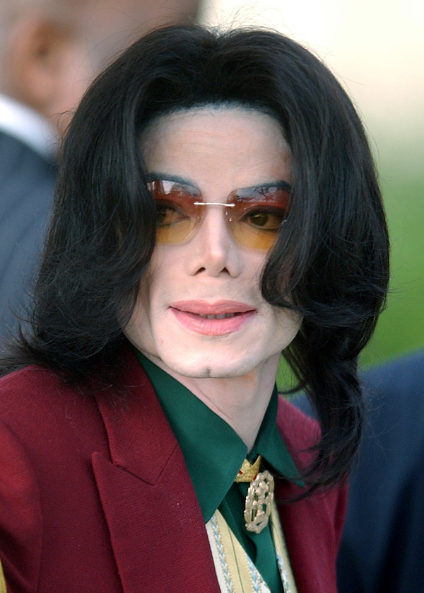 Forbes назвал самых богатых умерших знаменитостей