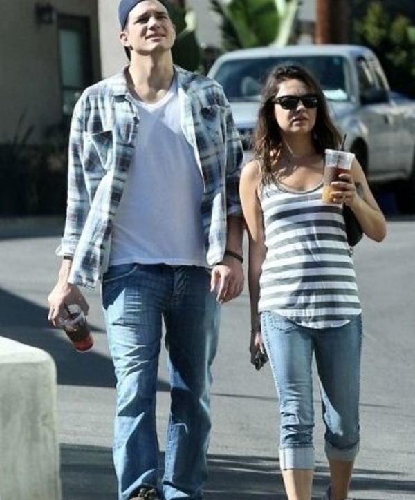 Мила Кунис беременна – СМИ