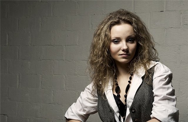 Х-фактор 3: Жанна Перегон выступила в пеньюаре