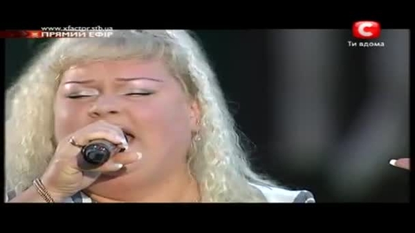 Х-фактор 3: Пышки из группы 3D зажгли на сцене шоу