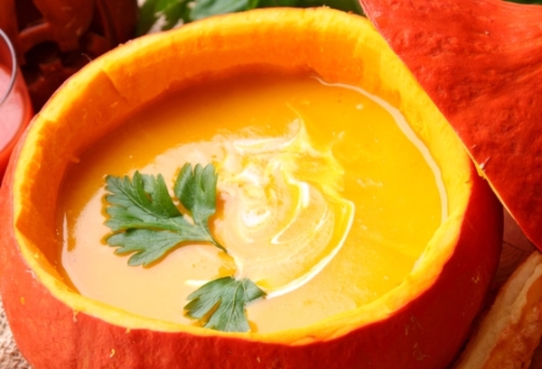 Как приготовить крем-суп из тыквы с козьим сыром (ВИДЕО)