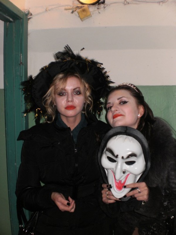 Победители конкурса Самый креативный хэллоуинский костюм