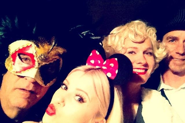 Пресс-служба Мики Ньютон