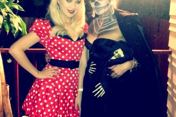 Пресс-служба Мики Ньютон