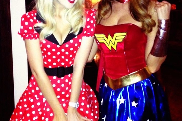 Пресс-служба Мики Ньютон