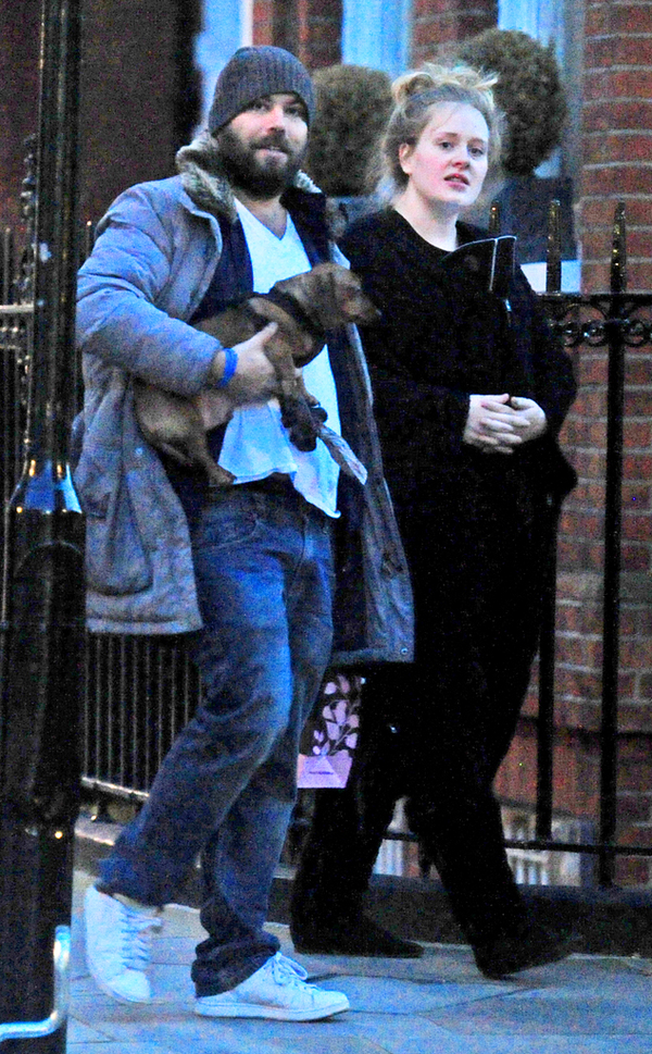 Адель впервые появилась на публике после родов