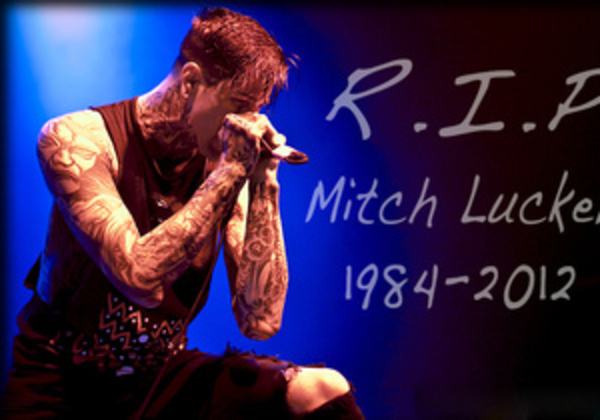 Вокалист Suicide Silence погиб в автокатастрофе