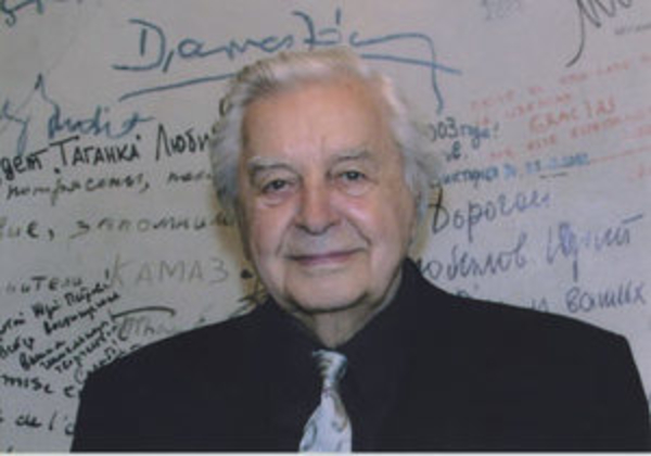 Юрий Любимов остается в тяжелом состоянии