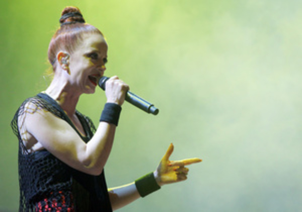 Garbage приехали в Киев с шапкой-ушанкой и попросили отвезти их в "веселый" клуб