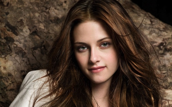 Стюарт может вернуться в "Белоснежку" несмотря на скандал с режиссером