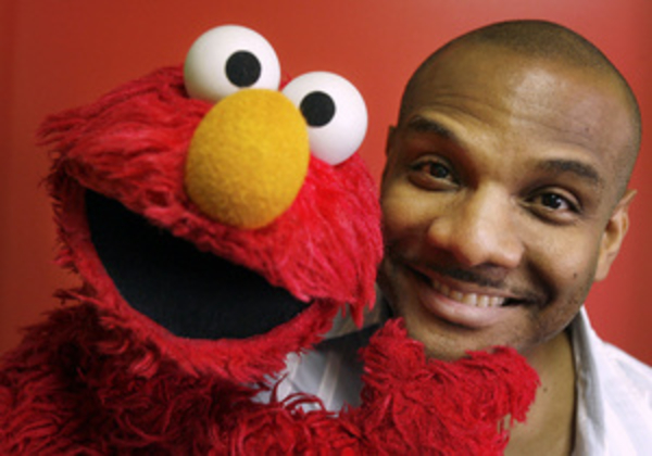 Гомосексуалист, озвучивающий Элмо в Улице Сезам, обвинен в педофилии