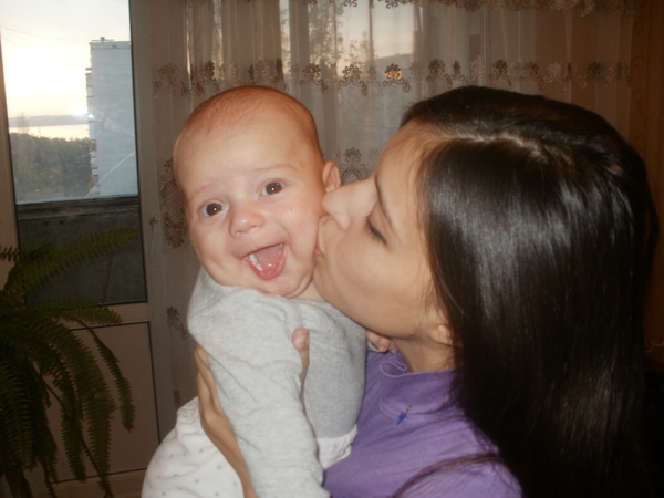 Вагітна у 16: Любовный треугольник и его плоды