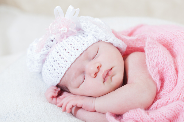 В чем забирать ребенка из роддома зимой