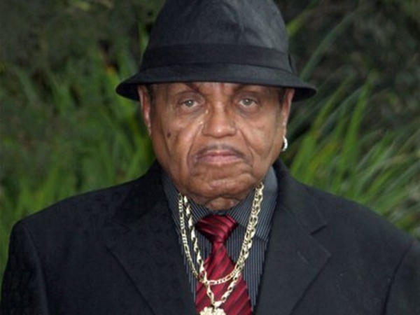 Отец Майкла Джексона c инсультом госпитализирован в больницу Лас-Вегаса