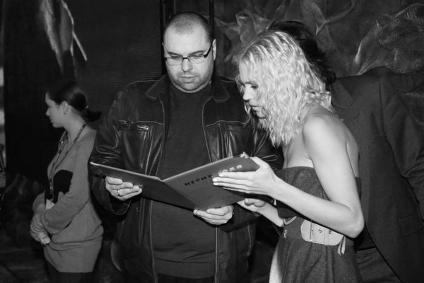 Макс Фадеев: Глюкозу вырвало прямо на балкон режиссера, это и зацепило