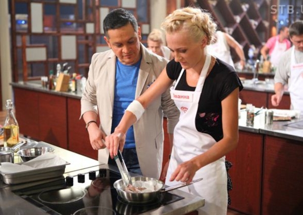 МастерШеф 2 покинули сразу два участника