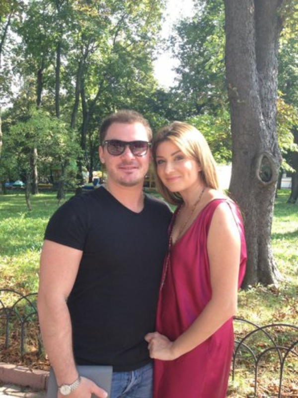 Жанна Бадоева похвасталась обручальным кольцом от Tiffany & Co