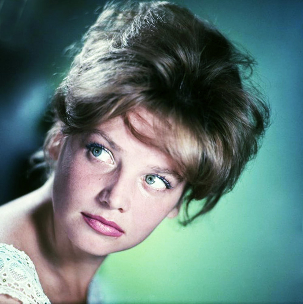 Вечная память: Наталья Кустинская в фильме Иван Васильевич меняет профессию