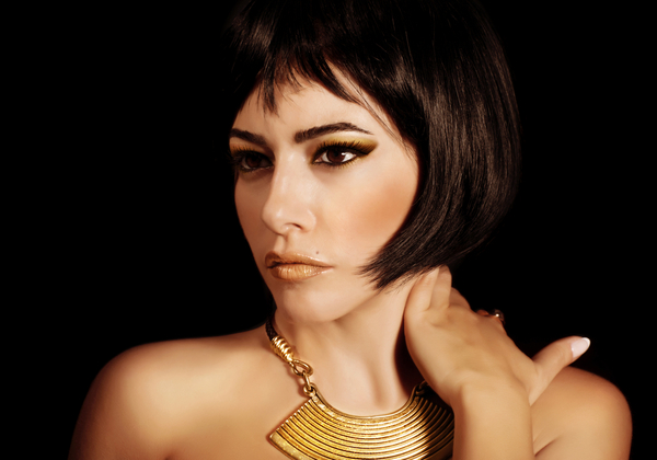 Как правильно сочетать макияж и аксессуары: 4 совета