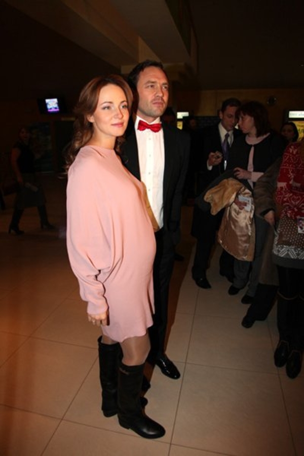 Актриса Анна Снаткина беременна