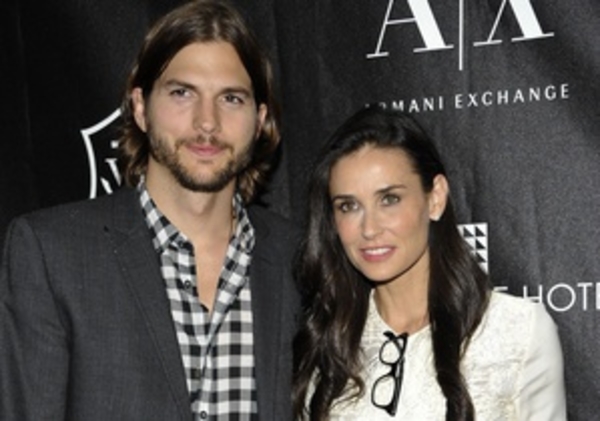 Актер Эштон Катчер разводится с Деми Мур