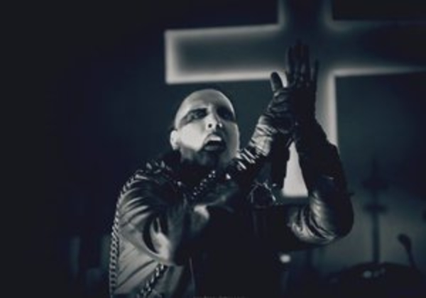 ТСН: Мэнсон поразил киевлян зрелищным шоу, однако разочаровал неумением петь