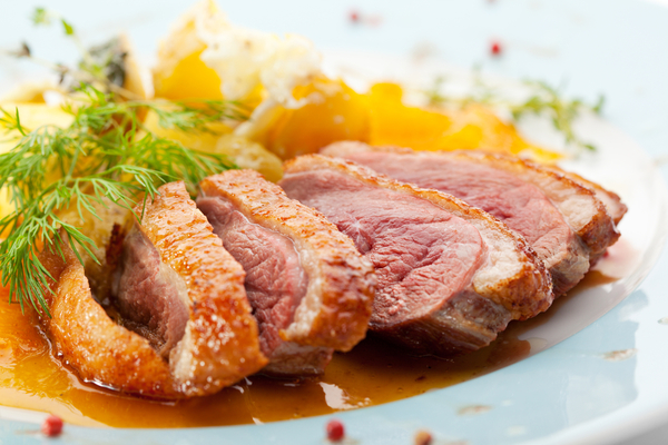 Запеченная утка на Рождество: ТОП-5 рецептов