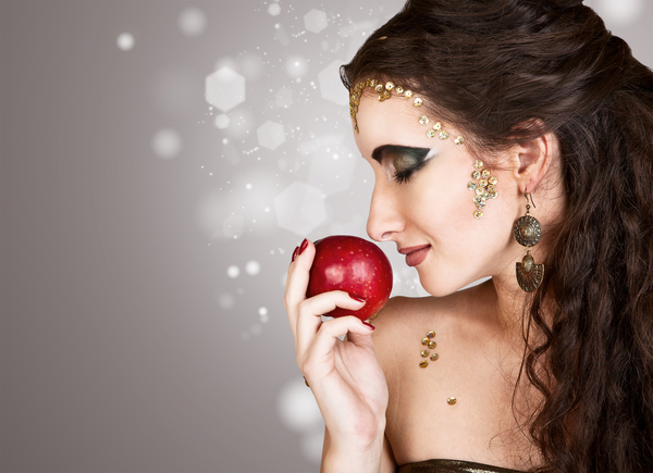 Каким будет год Змеи: Чего ожидать, как встречать, что готовить