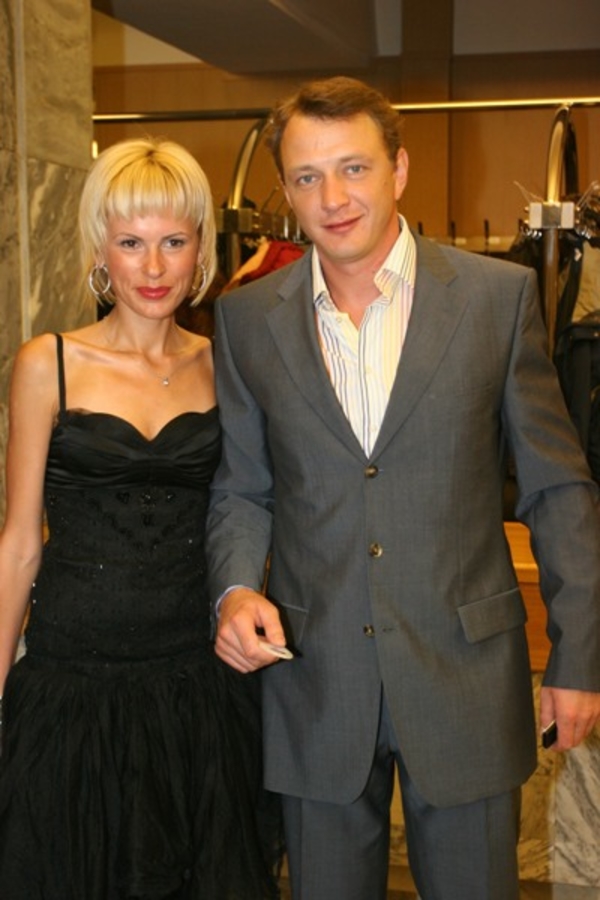 Бывшая супруга Марата Башарова родила сына