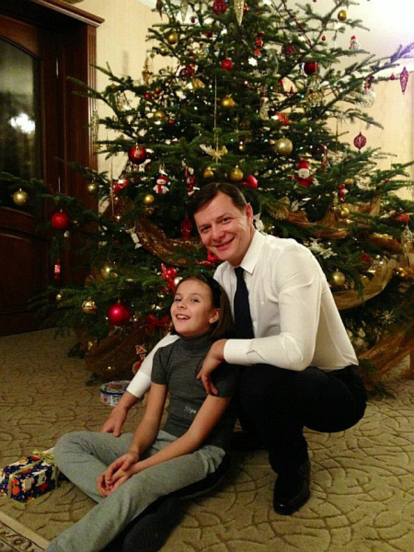 Олег Ляшко показал свой дом в новогоднем убранстве (ФОТО)