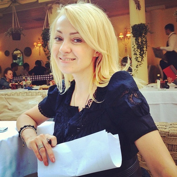 Яна Рудковская выругалась на журналистов за сплетни о родах