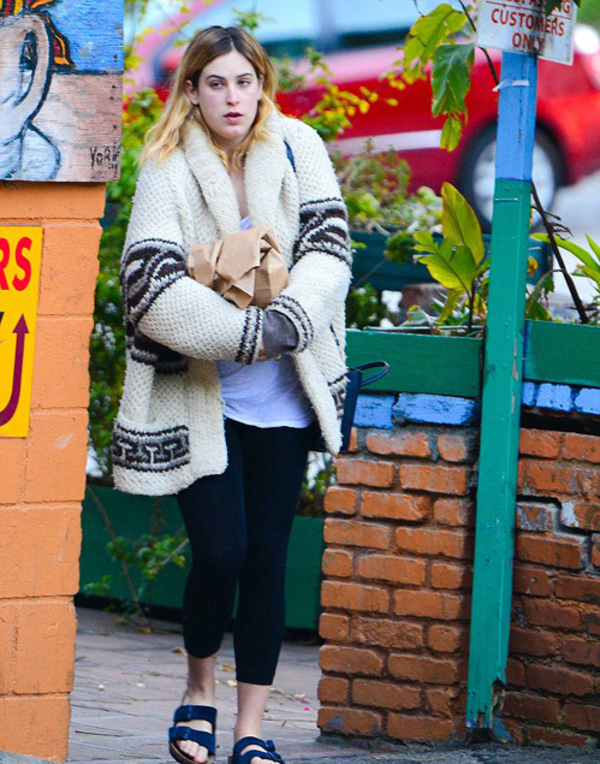 Дочь Брюса Уиллиса и Деми Мур шокировала папарацци своим внешним видом