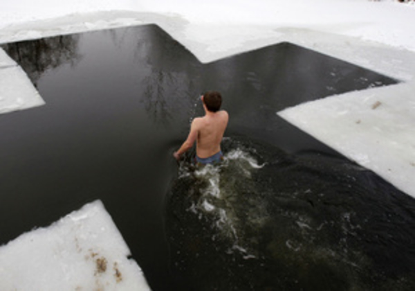 Купание на Крещение: Рекомендации медиков
