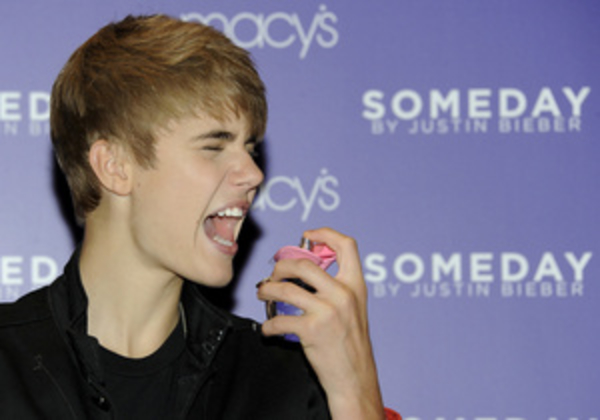 Дело женщины, требовавшей $9млн с Джастина Бибера, закрыли