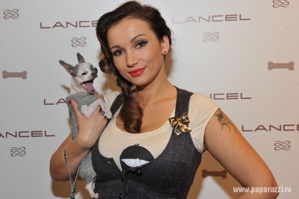 Анфиса Чехова планирует подать в суд на крупного туроператора